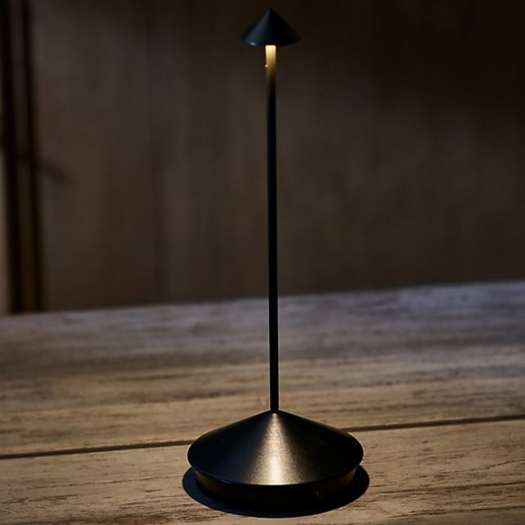 Luminária De Mesa Portátil Dilla