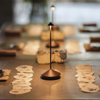 Luminária De Mesa Portátil Dilla