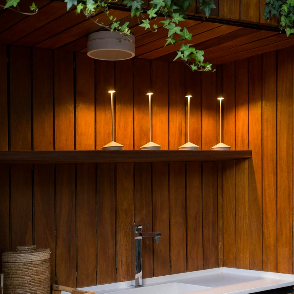 Luminária De Mesa Portátil Dilla