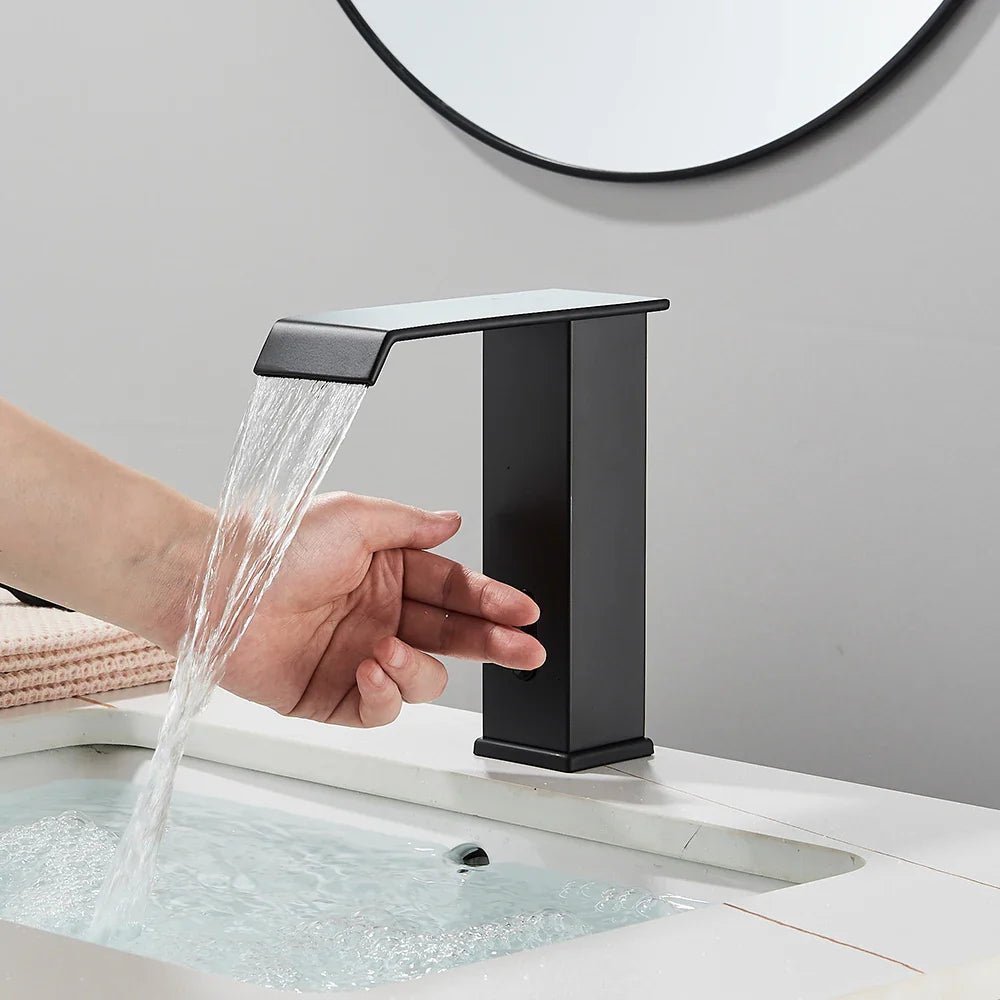 Torneira Elétrica Para Banheiro Com Sensor Touch Modelo Arion